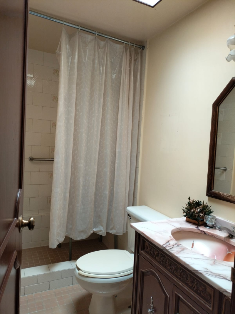 SE VENDE CASA EN CIRCUITO MISIONEROS CIUDAD SATELITE NAUCALPAN DE JUAREZ