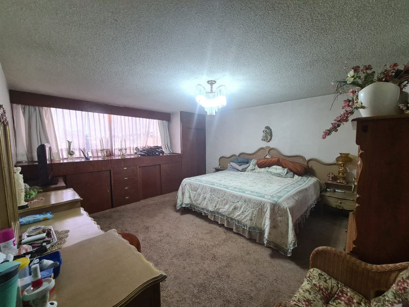 SE VENDE CASA EN CIRCUITO MISIONEROS CIUDAD SATELITE NAUCALPAN DE JUAREZ