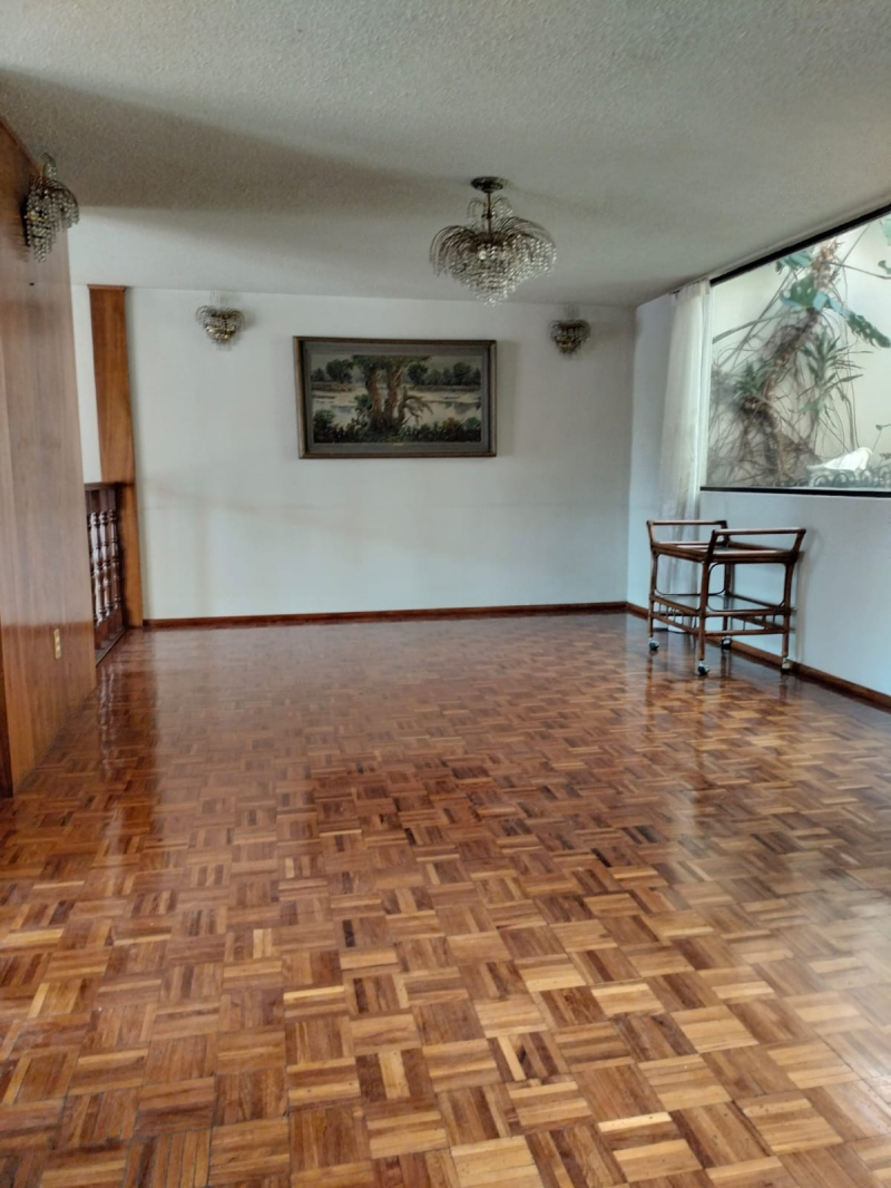 SE VENDE CASA EN CIRCUITO MISIONEROS CIUDAD SATELITE NAUCALPAN DE JUAREZ