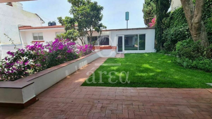 Casa remodelada en renta en Lomas de Chapultepec