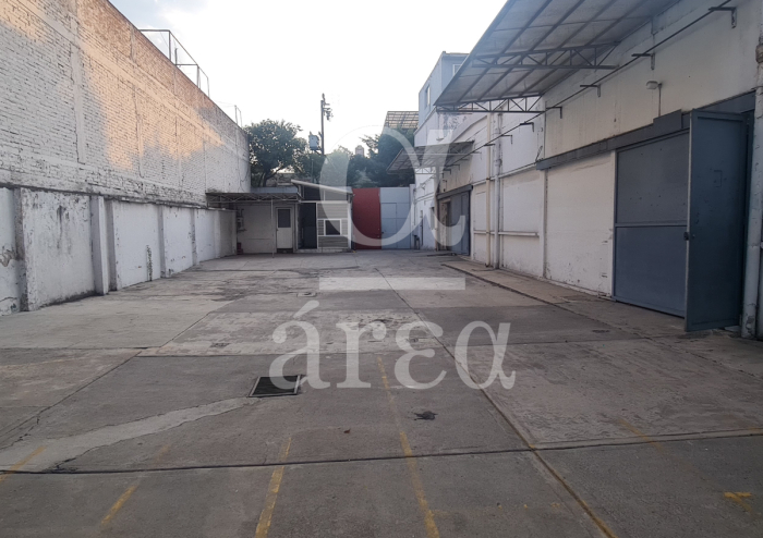 Bodega+Oficinas para Actualizar RENTA en Santa María Insurgentes
