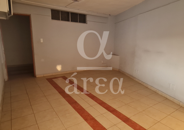 Bodega+Oficinas para Actualizar RENTA en Santa María Insurgentes