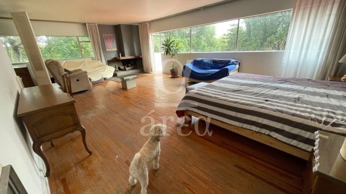 Terreno Plano en Esquina en Lomas de Chapultepec en Venta