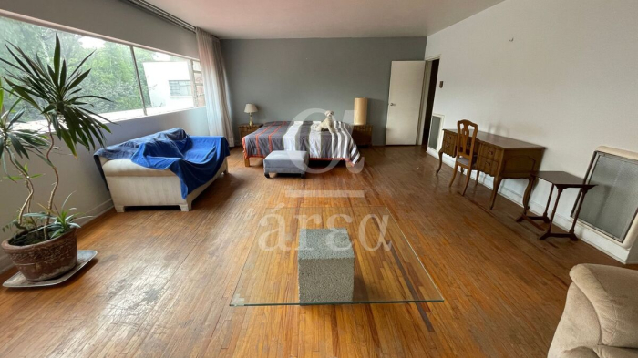 Terreno Plano en Esquina en Lomas de Chapultepec en Venta