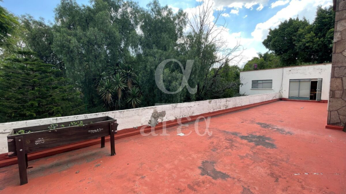 Terreno Plano en Esquina en Lomas de Chapultepec en Venta