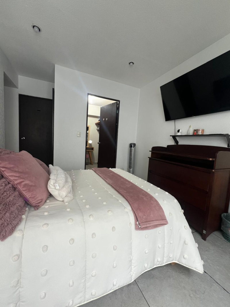 DEPARTAMENTO EN VENTA DE OPORTUNIDAD EN AMPLIACI�?N GRANADA 