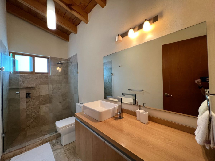 Casa por el Arco, San Gaspar, Valle de Bravo