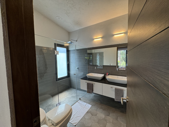 casa súper bien ubicada en rancho avándaro