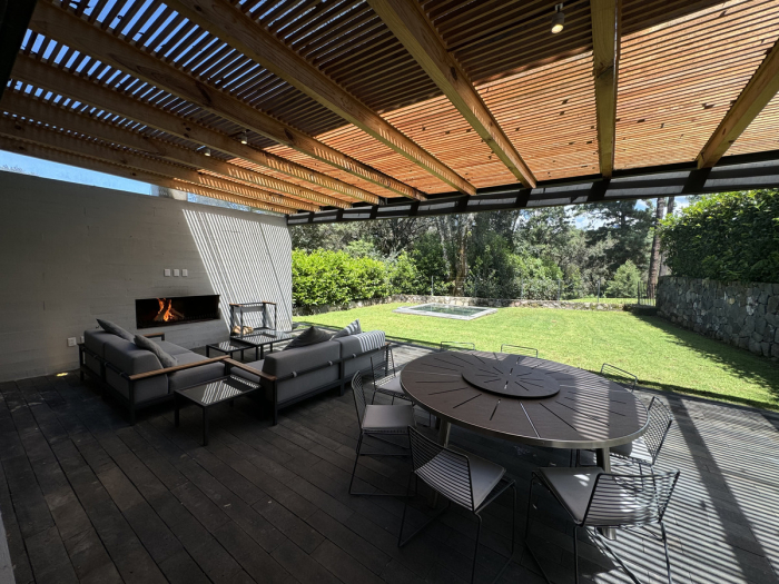 casa súper bien ubicada en rancho avándaro