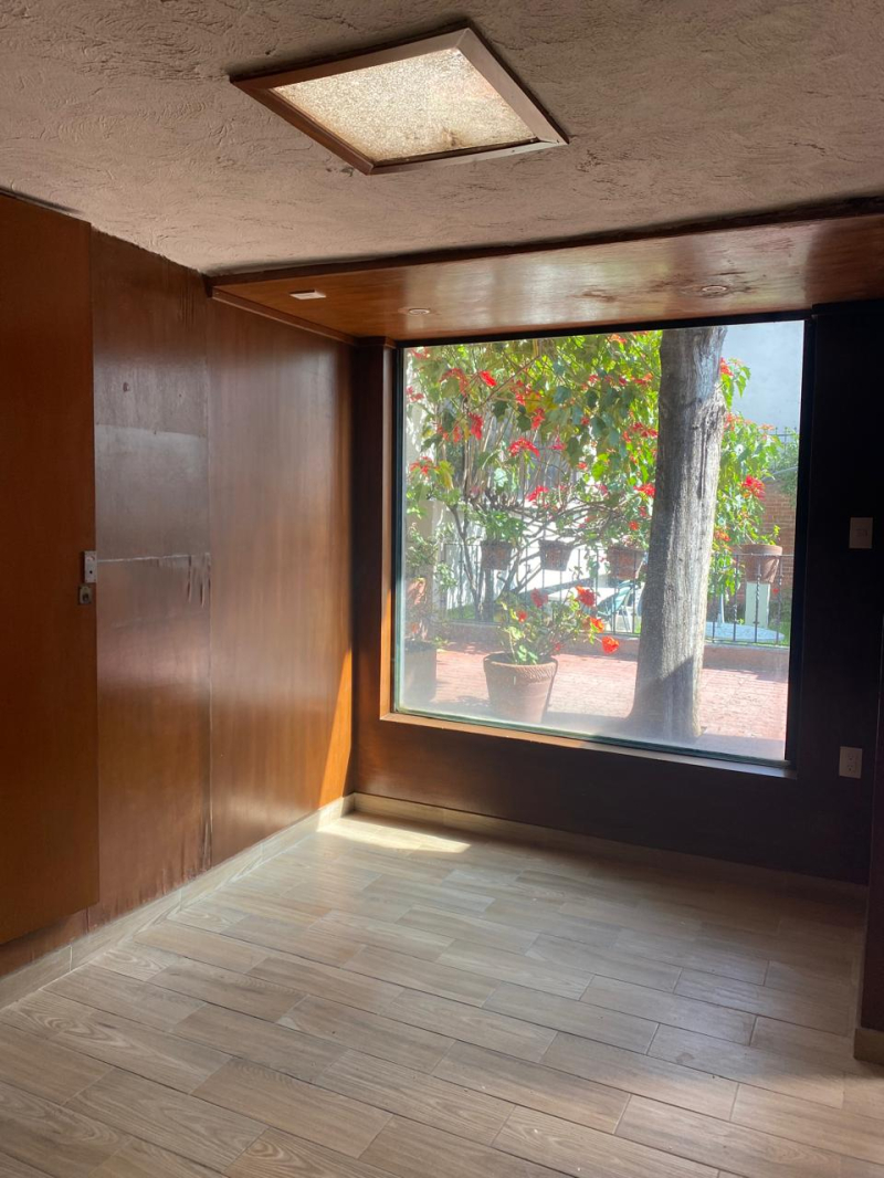 Casa En Venta En Lomas De Bezares