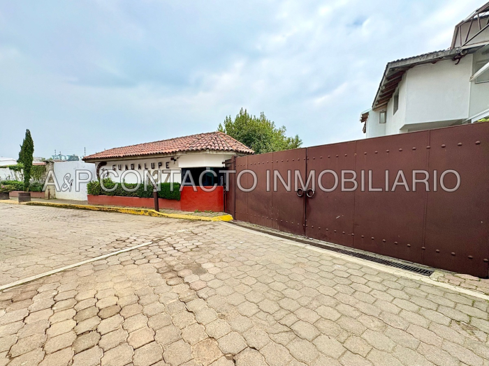 Venta De Amplio Departamento Cuajimalpa 206 M2