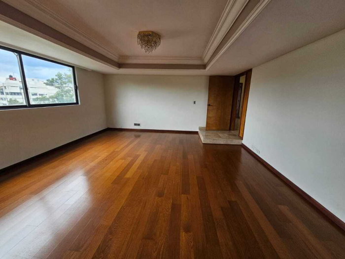 VENTA CASA LOMAS DE CHAPULTEPEC