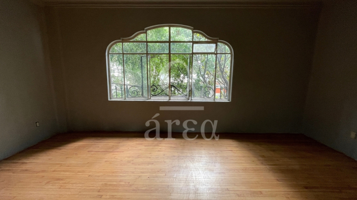 Polanco Casa de �?poca con Uso de Suelo Oficinas en Venta