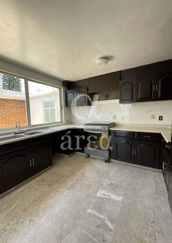 Casa Venta para Remodelar o Como Terreno con Espectacular Vista!