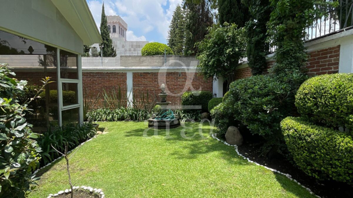 Casa Venta para Remodelar o Como Terreno con Espectacular Vista!