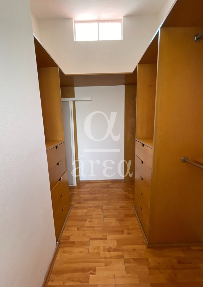 Casa Venta para Remodelar o Como Terreno con Espectacular Vista!