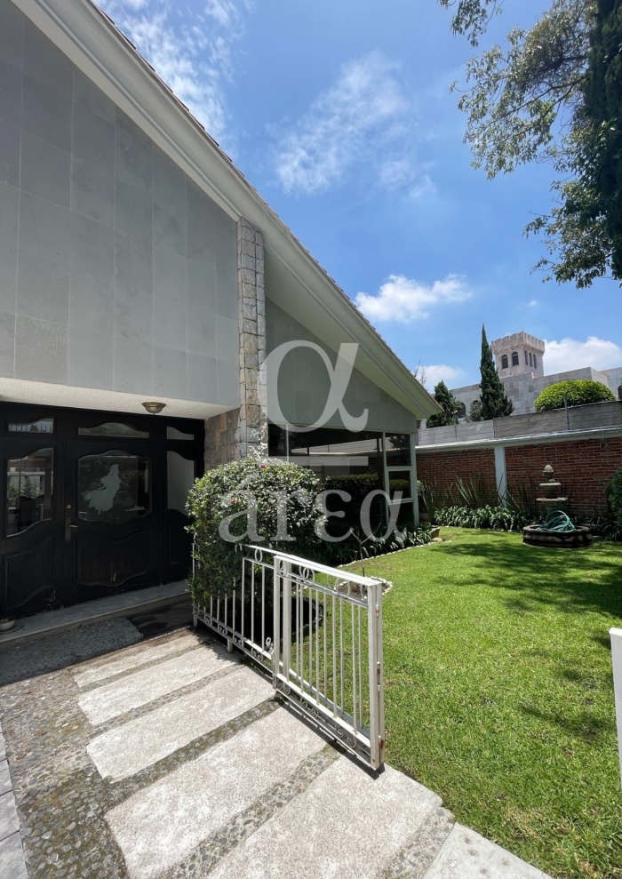 Casa Venta para Remodelar o Como Terreno con Espectacular Vista!