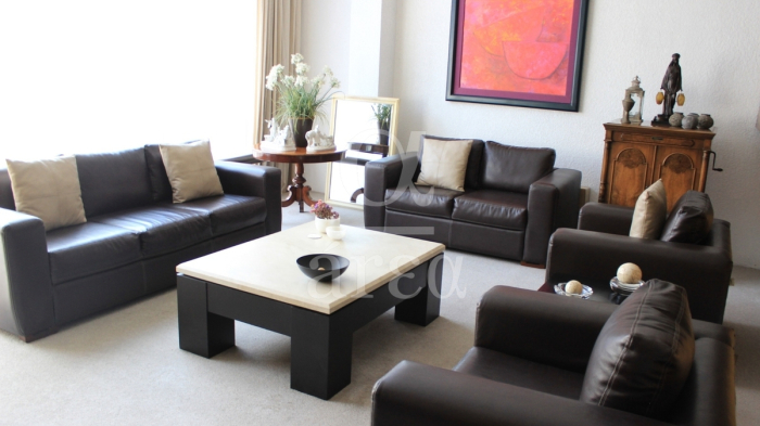 OPORTUNIDAD! Venta Casa en Privada de las Lomas