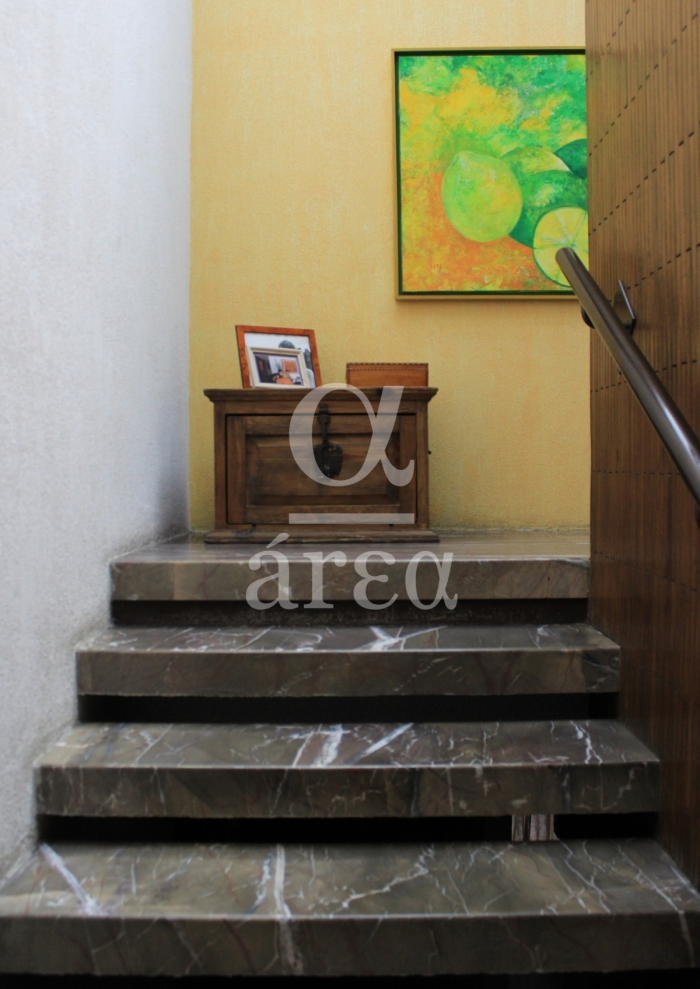 OPORTUNIDAD! Venta Casa en Privada de las Lomas