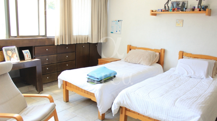 OPORTUNIDAD! Venta Casa en Privada de las Lomas