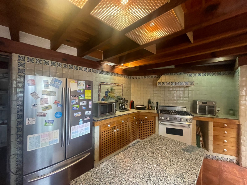 Casa En Venta En Lomas De Bezares