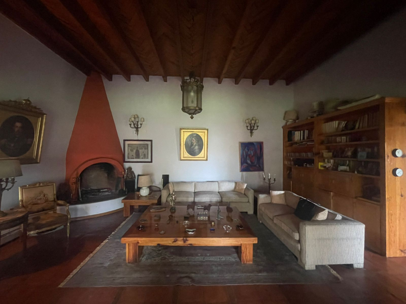 Casa En Venta En Lomas De Bezares