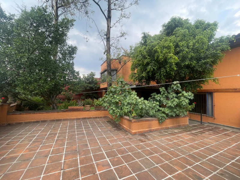 Casa En Venta En Lomas De Bezares