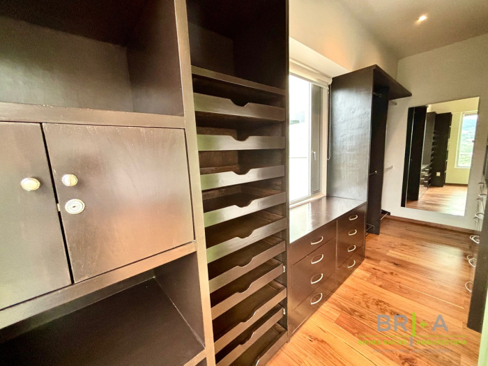 Departamento En Venta En Bosque Real, Residencial Palmeras, Huixquilucan