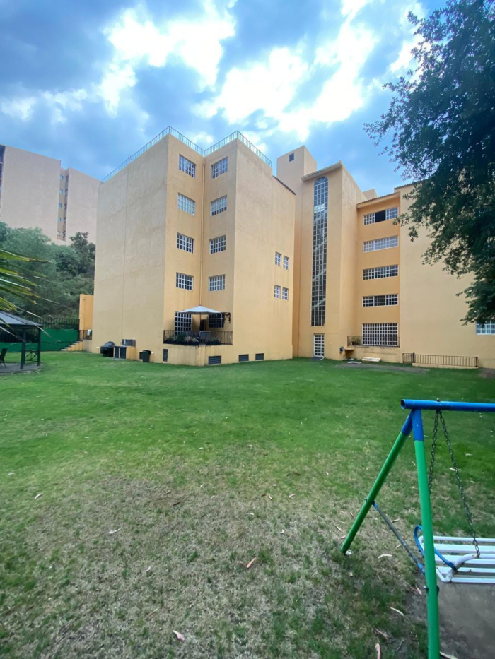 excelente departamento con amplia terraza