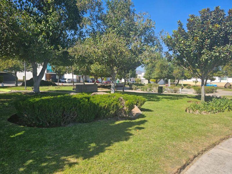 casa en venta en valle imperial