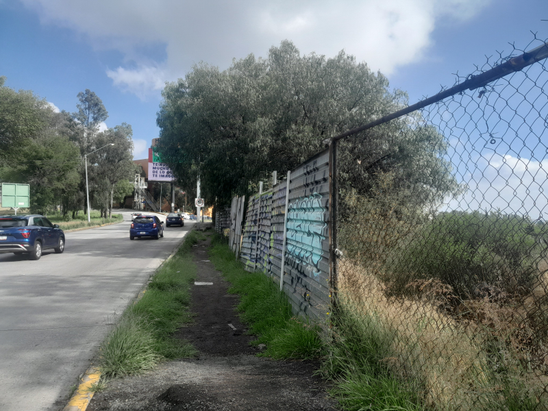 terreno plurifamiliar sobre super avenida lomas verdes naucalpan 