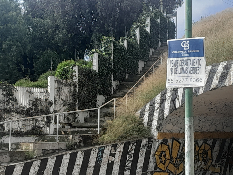 terreno plurifamiliar sobre super avenida lomas verdes naucalpan 