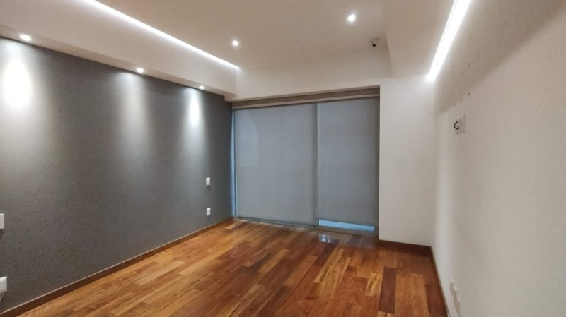 Venta Departamento En Grand Tower Del Valle, Piso 11 Vista Volcanes