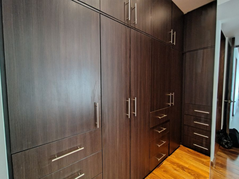 Venta Departamento En Grand Tower Del Valle, Piso 11 Vista Volcanes