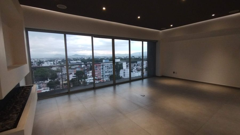 Venta Departamento En Grand Tower Del Valle, Piso 11 Vista Volcanes