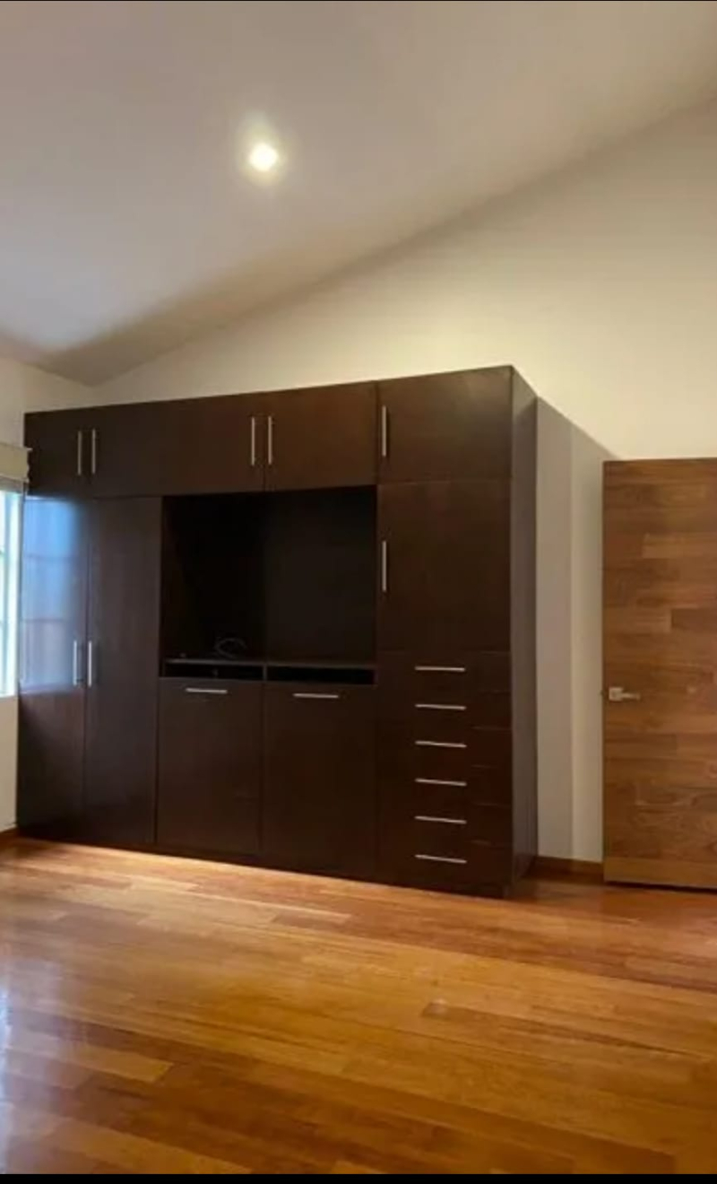  Venta de casa en Calzada Desierto de los Leones