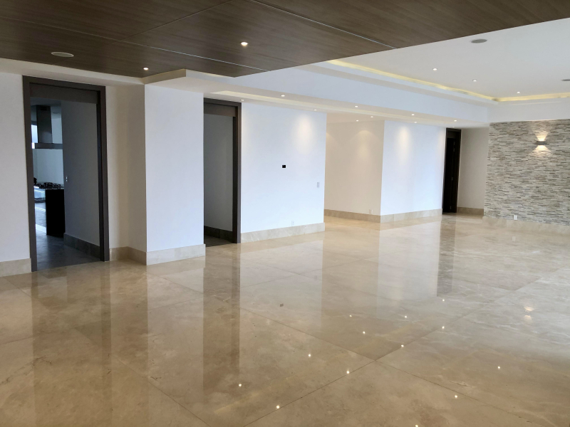 Departamento En Renta En Bosque Real
