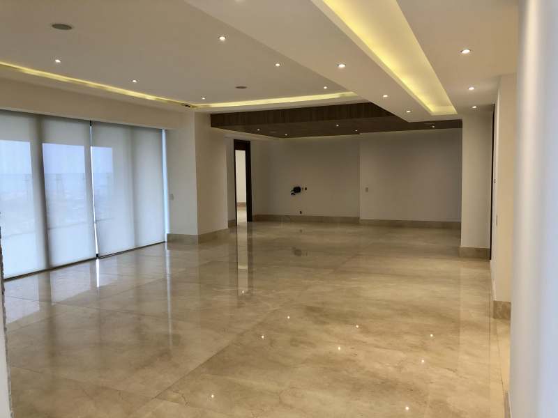 Departamento En Renta En Bosque Real