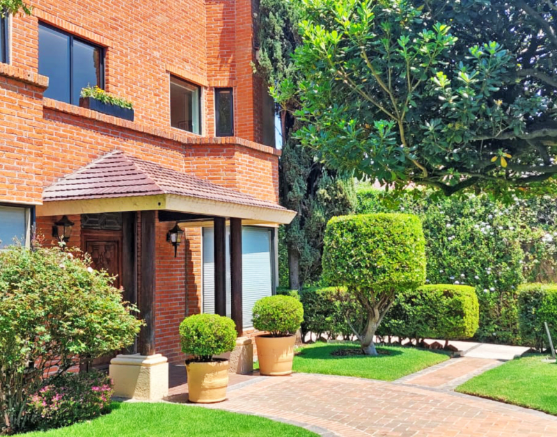 Casa En Renta En Lomas De Chapultepec Con 985m2 De Terreno
