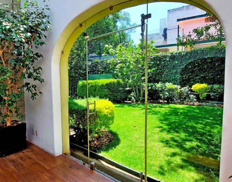Casa En Renta En Lomas De Chapultepec Con 985m2 De Terreno
