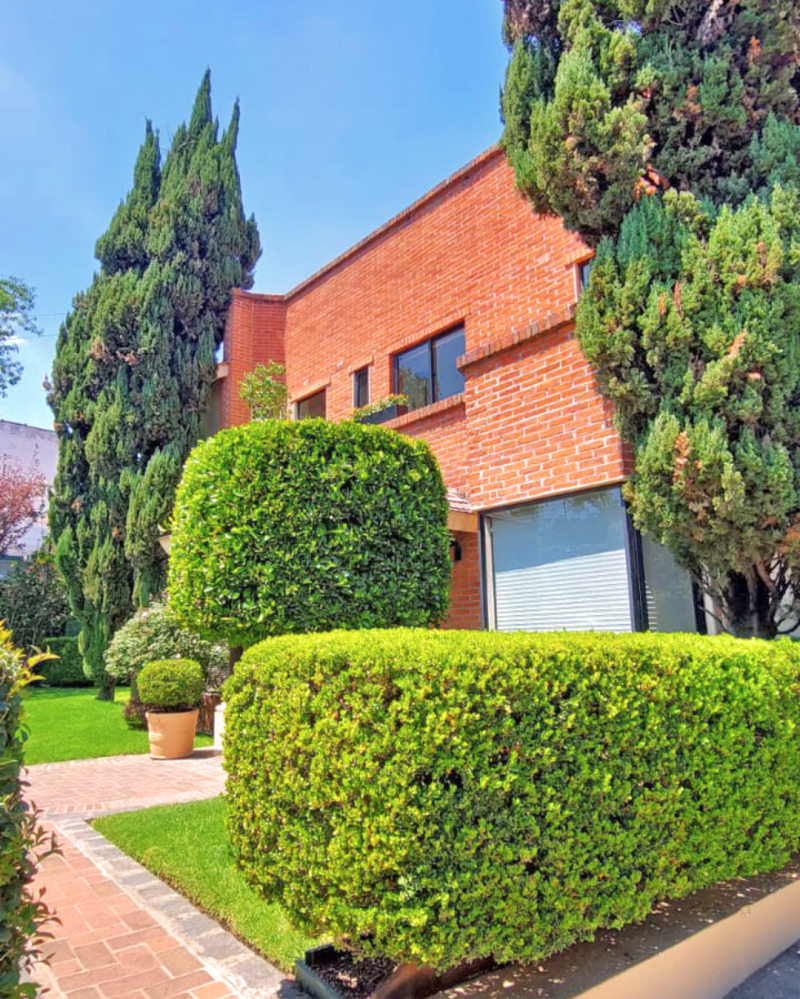 Casa en venta en Lomas de Chapultepec con 985m2 de terreno