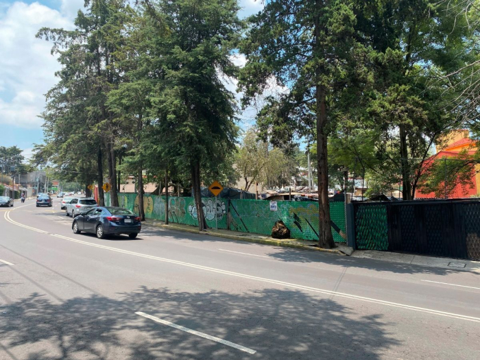 Terreno En Venta Con USO DE SUELO DE EQUIPAMIENTO En Lomas De Axomiatla