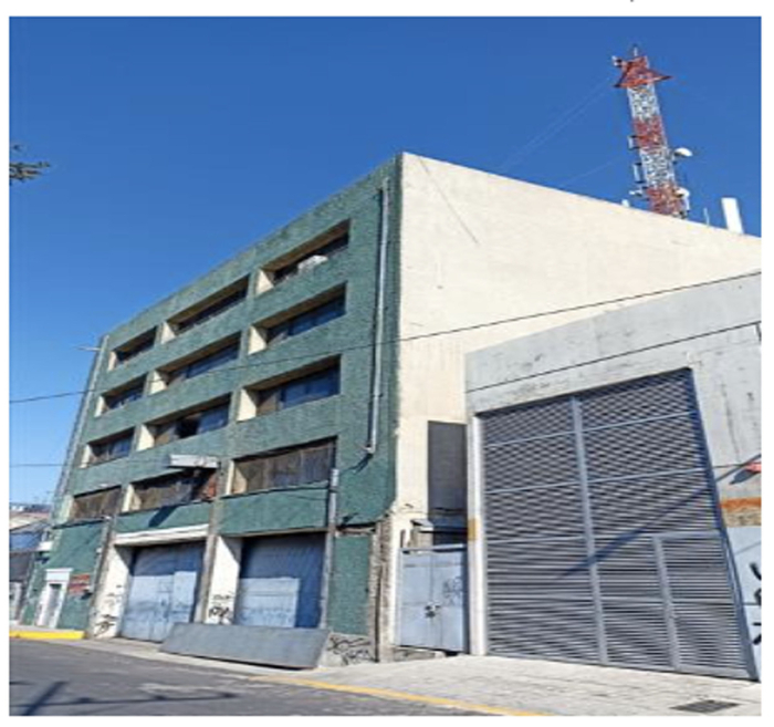 Edificio / Bodega en venta de Uso Mixto en Iztapalapa Baja de Precio!!