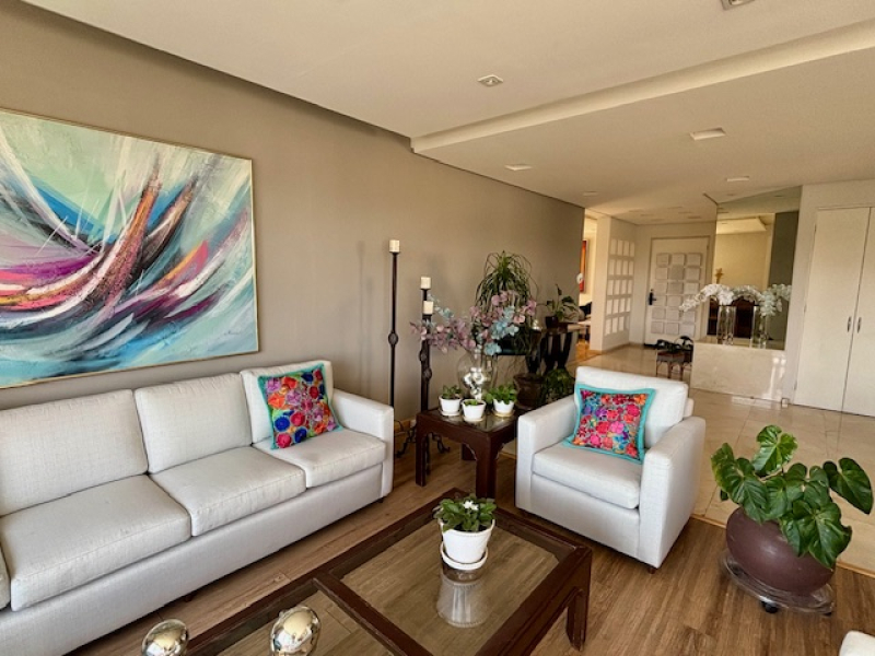 Venta De Departamento, En Jardines De La Herradura