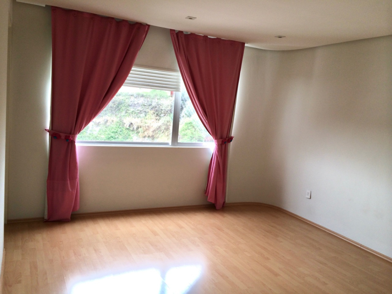 Venta De Departamento, En Jardines De La Herradura