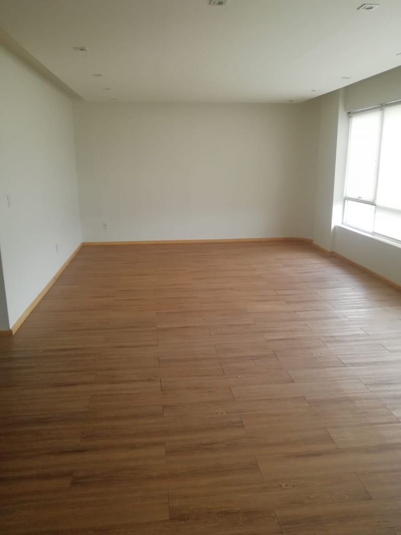 Venta De Departamento, En Jardines De La Herradura