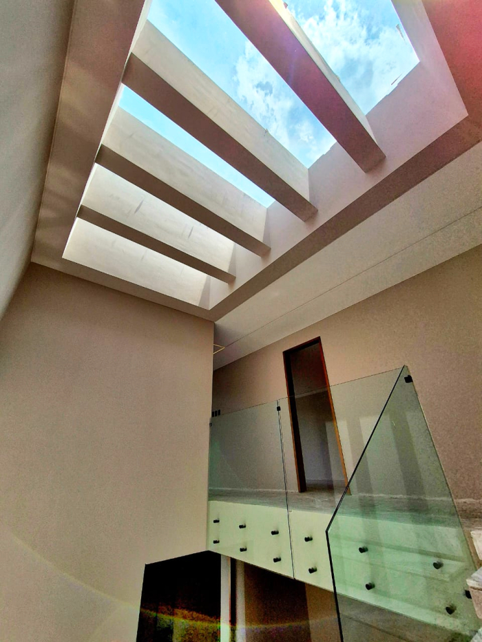 Magnífica Casa En Venta A Estrenar En Bosques De Las Lomas, Calle Cerrada
