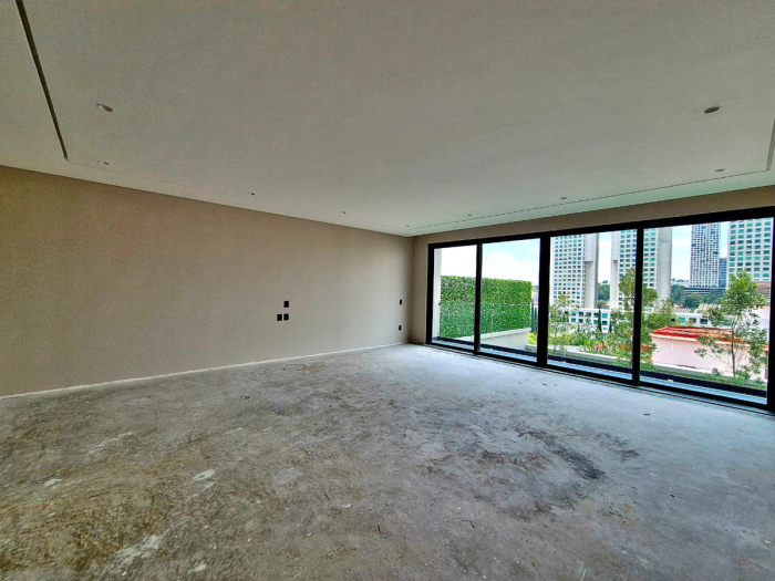Magnífica Casa En Venta A Estrenar En Bosques De Las Lomas, Calle Cerrada