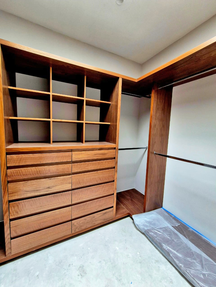 Magnífica Casa En Venta A Estrenar En Bosques De Las Lomas, Calle Cerrada