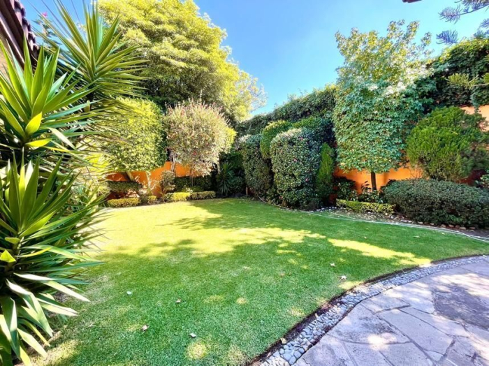 Venta Exclusiva Casa En Bosque De Las Lomas